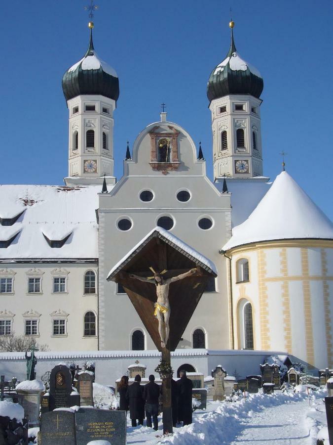 Kloster Benediktbeuern - Gaestehaus Der Salesianer Don Bosco 외부 사진